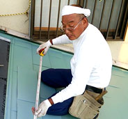 板金一筋のイシカワです。　茅ヶ崎,鎌倉,藤沢の雨漏り・屋根・瓦・棟・修理・葺き替え 工事なら屋根プロ１１０番 トステム認定施工店