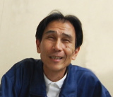 材料卸責任者の安武です。武蔵野市、三鷹市の屋根工事・外壁工事・雨漏りは武蔵野ルーフ(有)石井商店へ