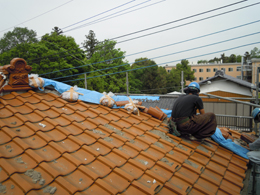 屋根修理の写真１　成田市,佐倉市の雨漏り・屋根・瓦・棟・修理・葺き替え 工事なら屋根プロ１１０番